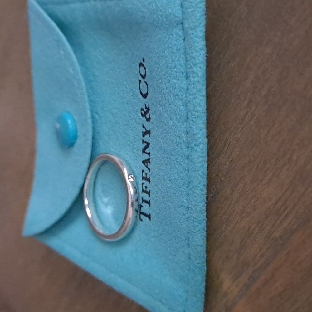 Tiffany & Co. Elsa Peretti bezel set diamond ring
